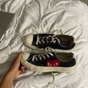 Comme des Garçons Play Converse Women’s 9 Men’s 7